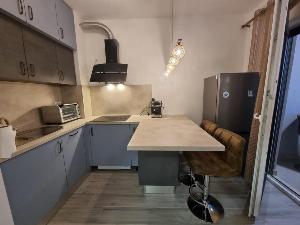 Booking Beautifull Studio Apartment Bell With Balcony And Sea View In Zadar Exteriér fotografie