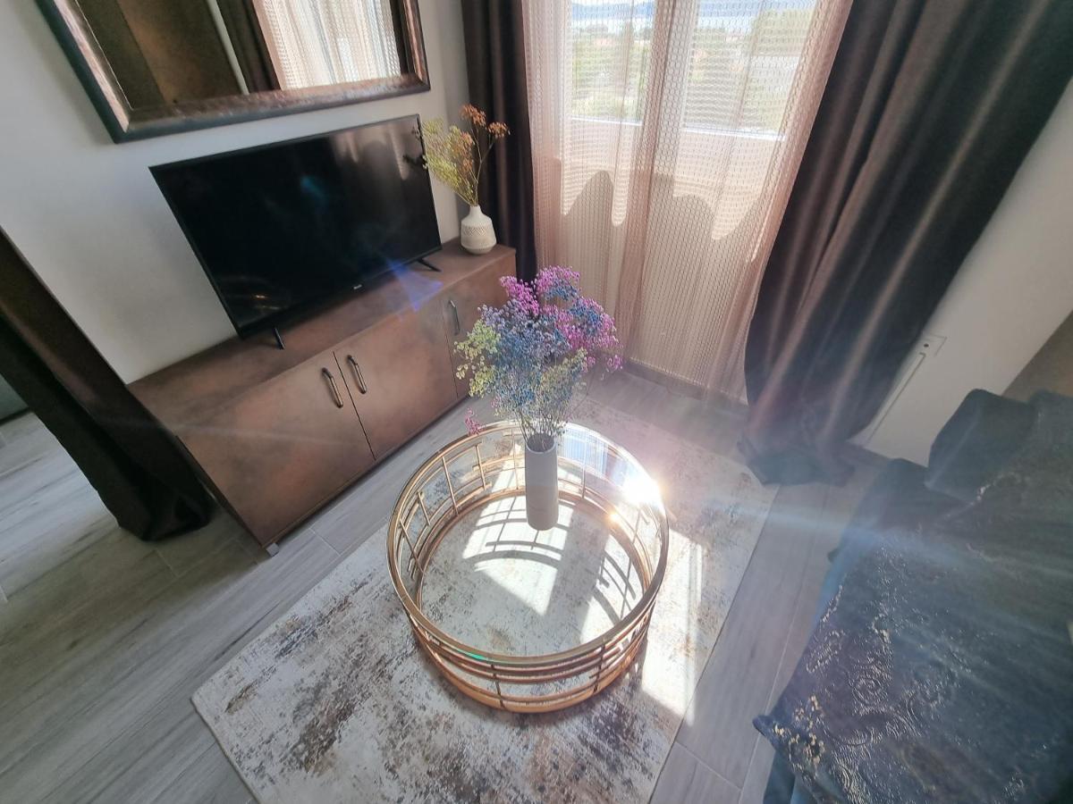 Booking Beautifull Studio Apartment Bell With Balcony And Sea View In Zadar Exteriér fotografie